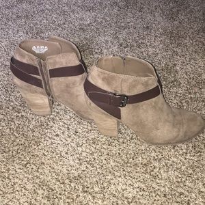 Cute Light Brown Booties